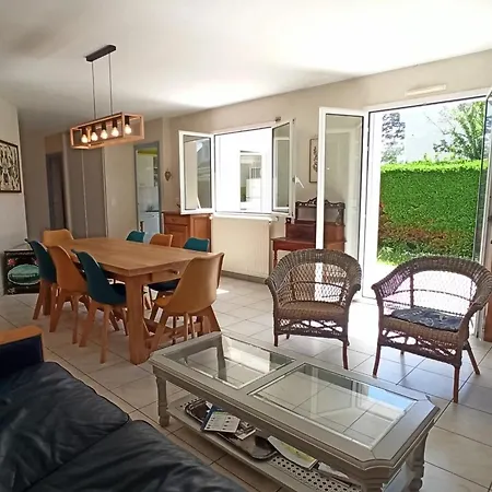 Maison Familiale Au Calme - Proche Centre Et Gare - - Fr-1-843-15